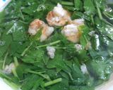 Hình bước làm 3 của món Canh rau đay nấu tôm thịt