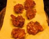 A picture of step 4 of Vegetable Manchurian with gravy.