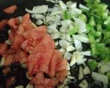 Foto del paso 5 de la receta: Guiso de sepia con navajas