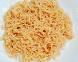 Hình bước làm 1 của món Mì gói thịt xào