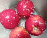 Foto langkah ke 1 dari resep Preserved Apple & Cinnamon.