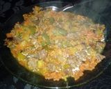 Foto del paso 3 de la receta: Arroz amarillo salteado con zapallitos y carne