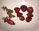 Foto del paso 1 de la receta: Leche con frutillas
