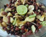 A picture of step 5 of Beans and black chickpeas salad.