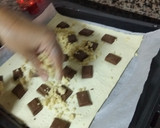 Foto del paso 6 de la receta: Coca de mollitas con chocolate
