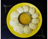 A picture of step 6 of Moong dal idli.