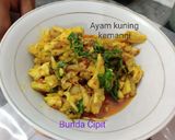 Foto langkah ke 6 dari resep Ayam Kuning Kemangi.