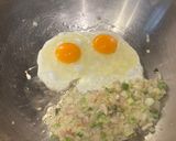 Foto langkah ke 3 dari resep 43. Nasi Goreng Hongkong.