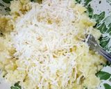 Foto langkah ke 1 dari resep Kentang Sosis Gurita.
