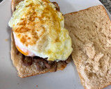 Foto del paso 3 de la receta: Sándwich de carne y huevo 🍳
