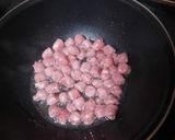 Foto del paso 2 de la receta: Salteado de pasta con verduras y salchichas frescas