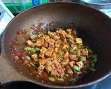 รูปขั้นตอนการทำที่ 3 ของ หมูสามชั้นผัดพริกแกงใต้.เจ