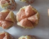 Foto langkah ke 4 dari resep Bolu Kukus Mekar Ekonomis.