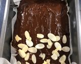 Foto langkah ke 4 dari resep Gooey Chocolate Brownie.