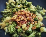 Foto del paso 5 de la receta: Brócoli y coliflor con quinoa🥦