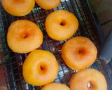 Foto langkah ke 6 dari resep Donat Ubi Kuning.