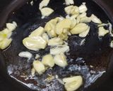 Foto langkah ke 2 dari resep Sop Ayam ala Pak Min Klaten.
