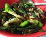 Foto langkah ke 6 dari resep Tumis Kerang Kacang Panjang & Bunga Turi.