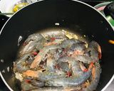 Hình bước làm 2 của món Tôm rim tỏi mặn ngọt