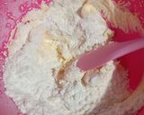 Foto langkah ke 3 dari resep Butter Vanilla Cookies.