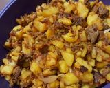 A picture of step 6 of Semovita meat pie.