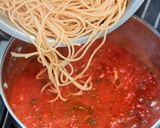 A picture of step 18 of Classic Tomato Spaghetti.