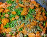 Foto del paso 7 de la receta: Zanahorias con guisantes