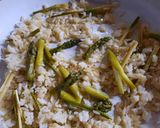 Foto del paso 5 de la receta: Arroz salteado con espárragos