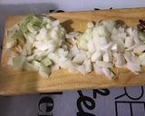 Une image de l'étape 1 de Marinade épicée au vin rouge, tomates et herbes aromatiques.