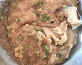 A picture of step 4 of Chicken Chilli Wontons.