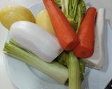 Foto del paso 2 de la receta: Caldo suave para Marta