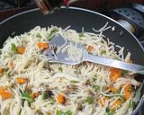 এগ চাউমিন বা নুডলস (Egg Noodles Recipe in Bengali) রেসিপি ধাপ - 4 ছবি