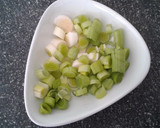 Foto del paso 3 de la receta: Ensalada templada de navajas en fritura con jamón
