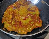 A picture of step 5 of Veggie loaded moong dal chilla.