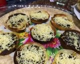 Foto langkah ke 6 dari resep Martabak Manis Mini.