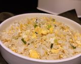 Foto langkah ke 4 dari resep Nasi goreng telur.