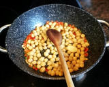 Foto del paso 2 de la receta: Sopa con garbanzos y apio
