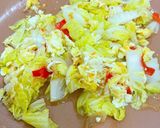 Gambar langkah 3 resipi 👩🍳Kubis Panjang Telur Hancur.