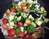 A picture of step 3 of Pasta Primavera.