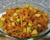 A picture of step 6 of Gajar aalo ki sabzi parathay ke sath.