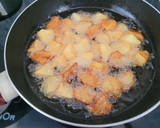 Foto del paso 2 de la receta: Patatas bravas, rápidas para aperitivo