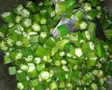 A picture of step 3 of Bhindi fry.