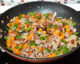 Foto del paso 4 de la receta: Calamares rellenos de butifarra, bacon y verduras