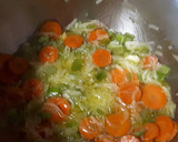 Foto del paso 2 de la receta: Pollo en salsa