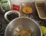 Foto del paso 1 de la receta: Budín con pasas de uva y bananas