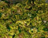 Foto langkah ke 3 dari resep Tumis Bunga Pepaya dan Wortel.