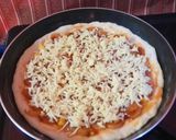 Foto langkah ke 5 dari resep Pizza teflon tanpa telur.