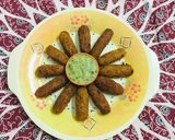 કાચા કેળા અને સેવ ના રોલ (Raw Banana Sev Roll Recipe In Gujarati) રેસીપી સ્ટેપ2ફોટો