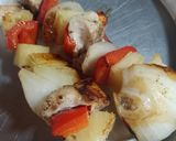 Foto del paso 3 de la receta: Pinchos/brochets de pollo 🐓 con ananá 🍍