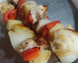 Foto del paso 3 de la receta: Pinchos/brochets de pollo 🐓 con ananá 🍍
